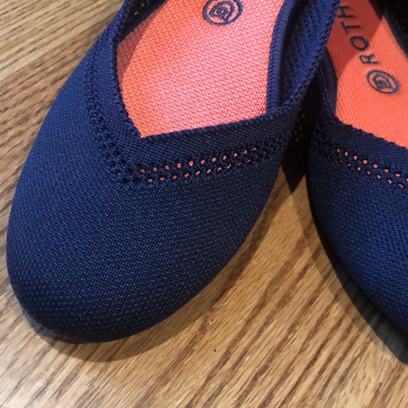 Navy Rothy’s Flats - Picture 2 of 5